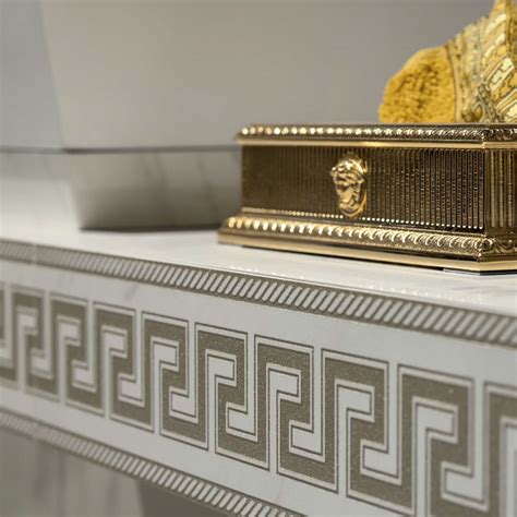 fascia versace